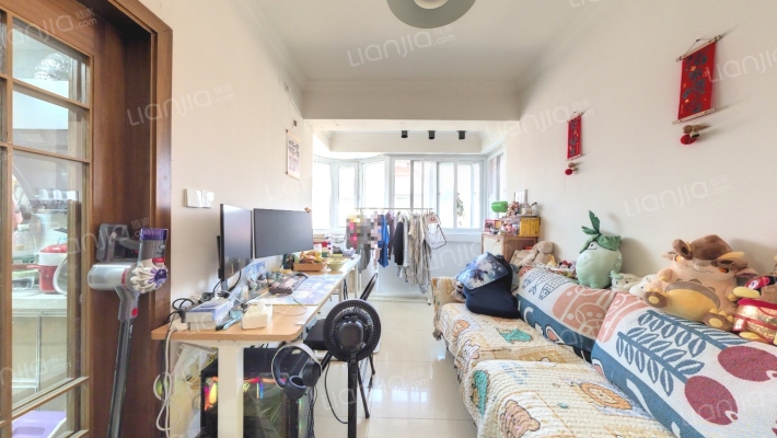 佳宝新村二手房实景图