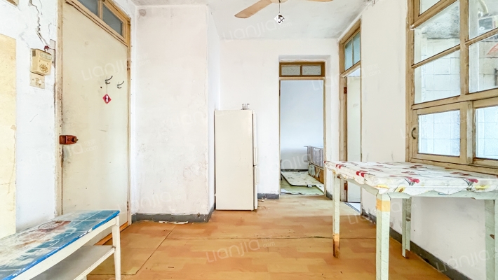 临潮三村二手房实景图