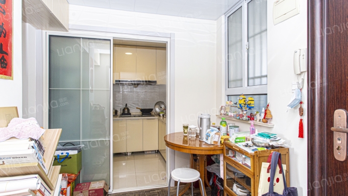 上影公寓二手房实景图