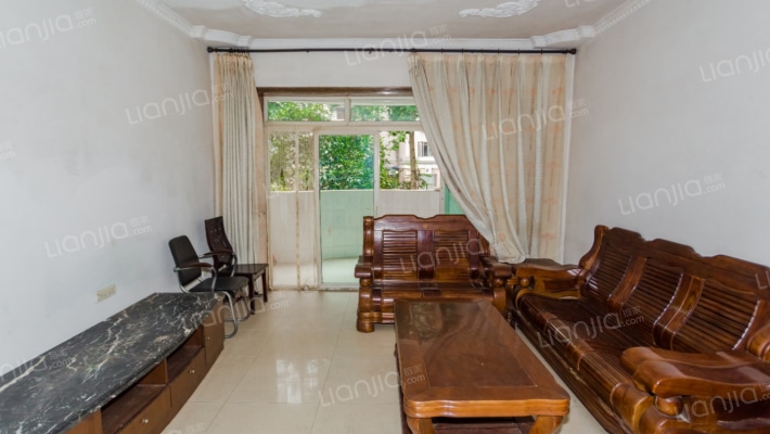 龙凤花园二手房实景图