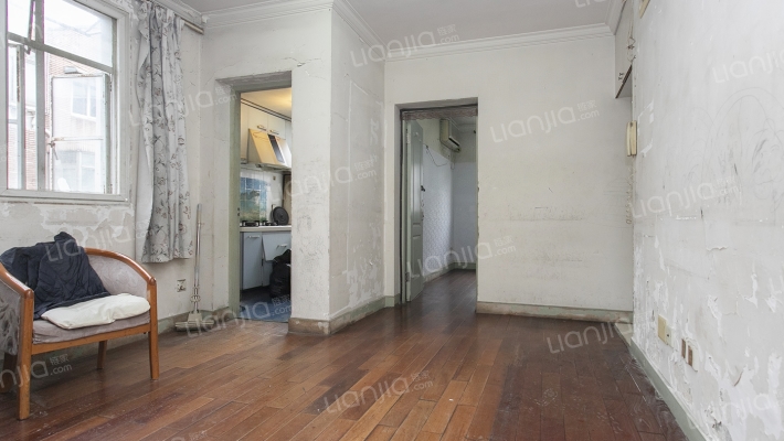 龙柏七村二手房实景图