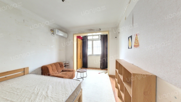 晴苑小区二手房实景图