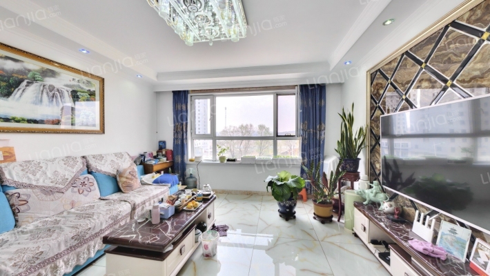 新城雅居B区二手房实景图