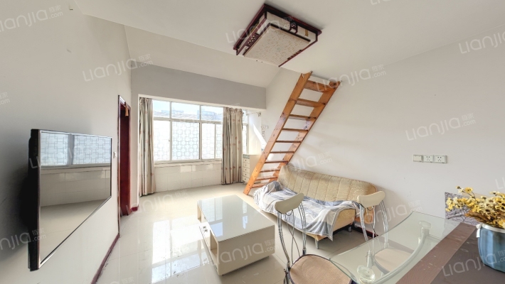 南街八十二弄二手房实景图