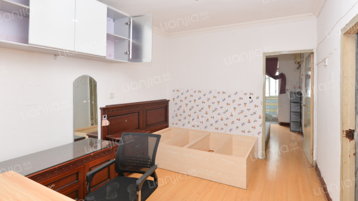 泰和路678弄二手房实景图