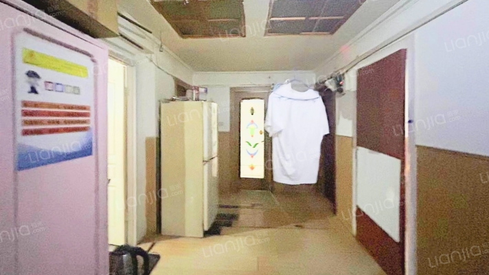纪发大厦二手房实景图