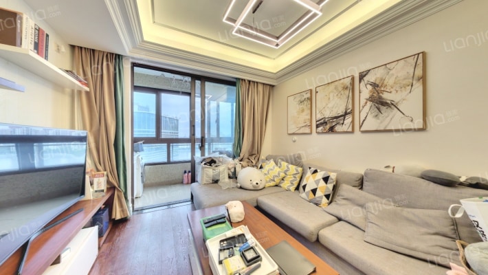 保利翡丽公馆二手房实景图