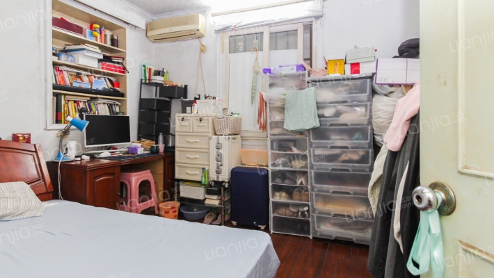 西三里桥路9弄二手房实景图