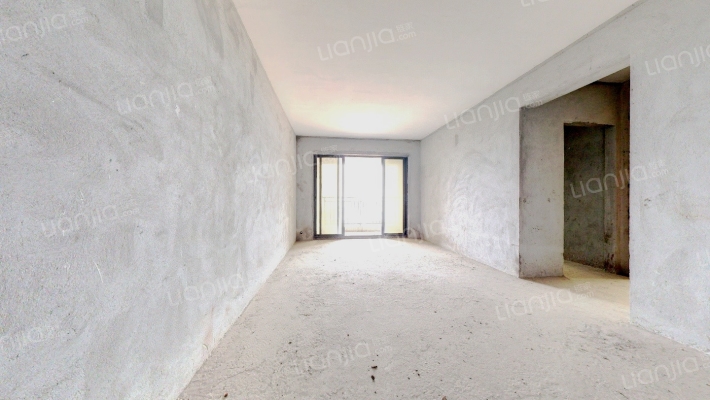 中旅银湾二手房实景图