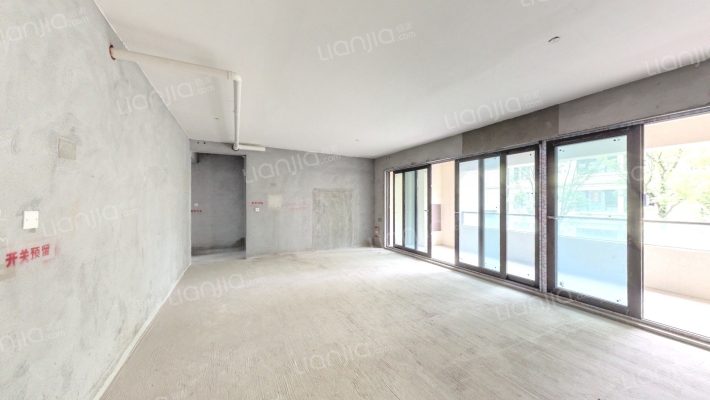 高科江澜礼墅三期二组团二手房实景图