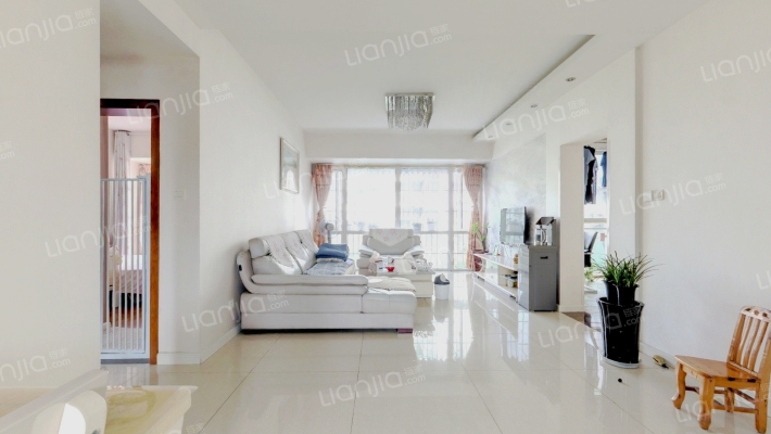 水润尚居二手房实景图