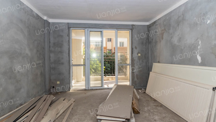 清丽华庭二手房实景图