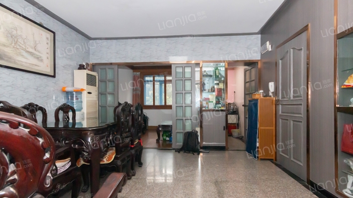 海乾公寓二手房实景图