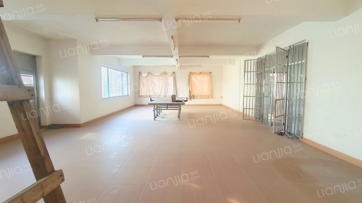 宝城花园二手房实景图