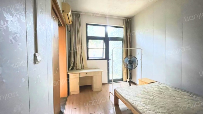 伯爵山庄二手房实景图