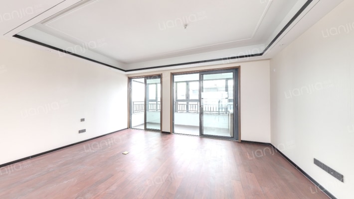 宝能滨江府二手房实景图