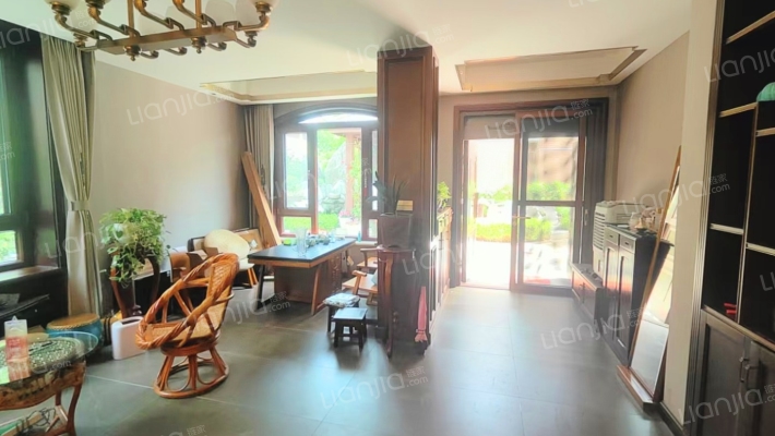 龍泊聖地二手房实景图