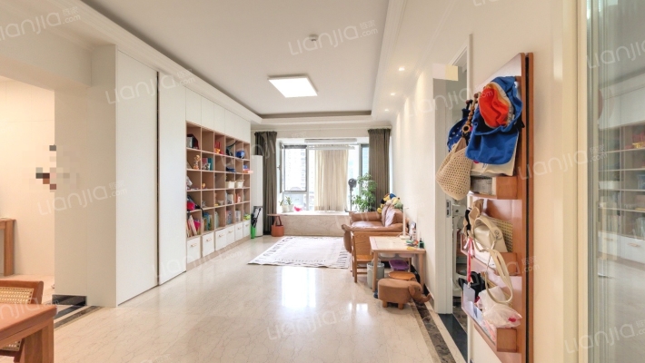 日月光解放碑1号二手房实景图