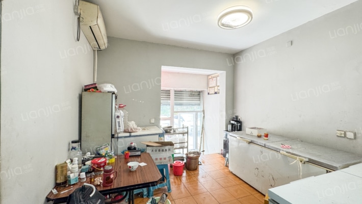 缙华新村二手房实景图