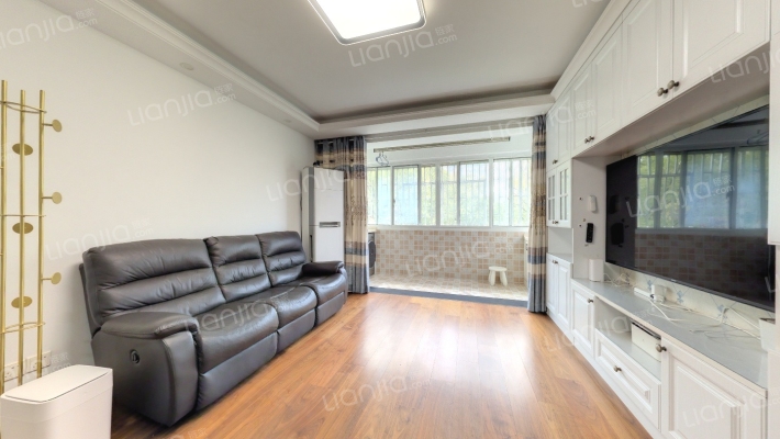 绿茵公寓二手房实景图