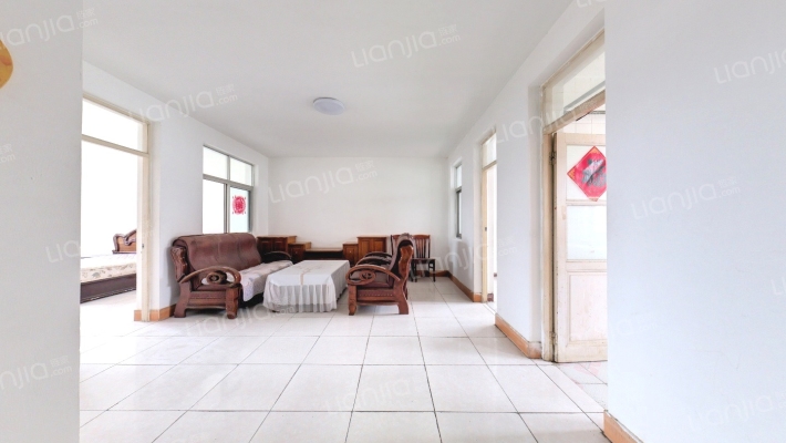 青岛第十织布厂宿舍二手房实景图