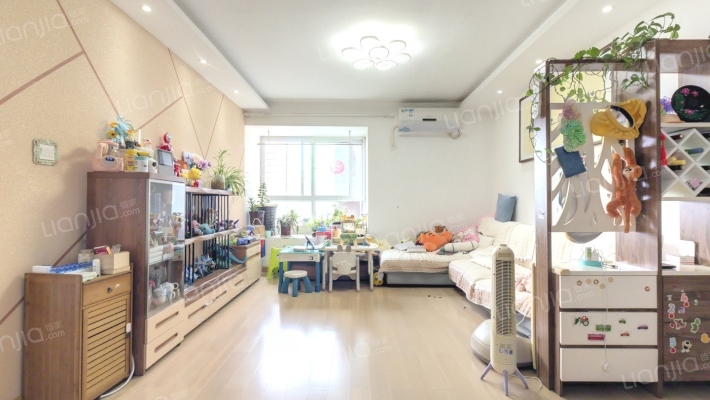 学府首座二手房实景图