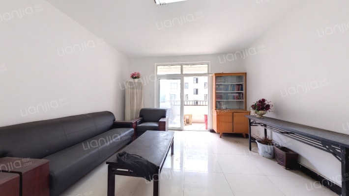 宝驰景秀苑二手房实景图