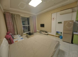 整租·华业广场 1室1厅 南/北_华业广场租房