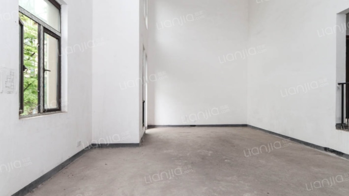 联发瞰青墅二手房实景图