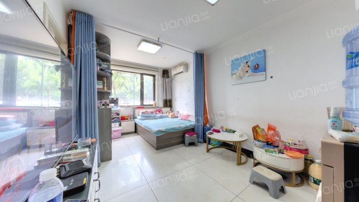 中加荣园南区二手房实景图