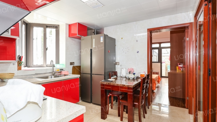 钦州南路300弄二手房实景图