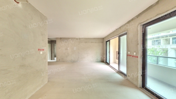 高科江澜礼墅三期二组团二手房实景图