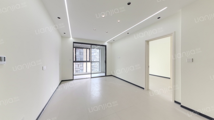 协信总部城二手房实景图