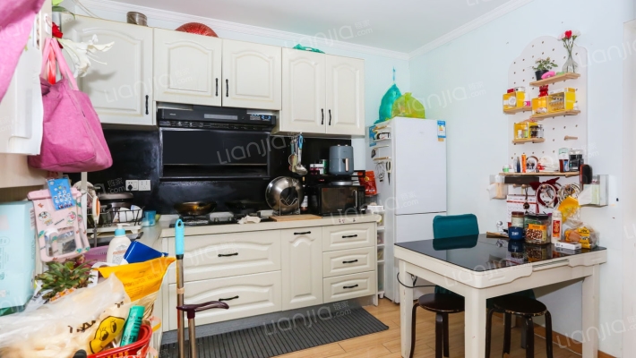 洛川中路1100弄二手房实景图