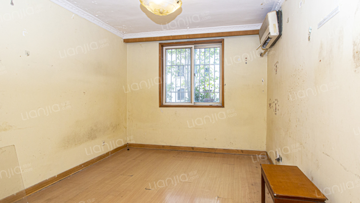 漕溪四村二手房实景图