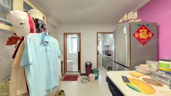 八大处整形医院家属楼二手房实景图