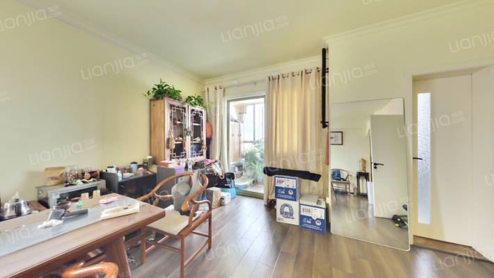 虹桥国际大厦二手房实景图