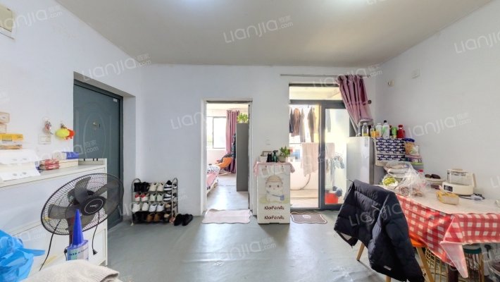 施镇公寓二手房实景图