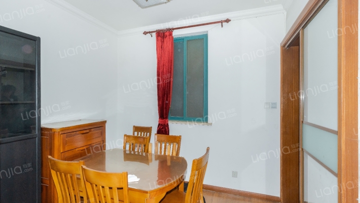 斜土路486弄二手房实景图