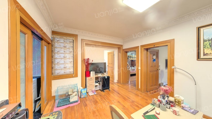 天鹤四村西区二手房实景图