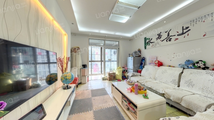 宝驰景秀苑二手房实景图