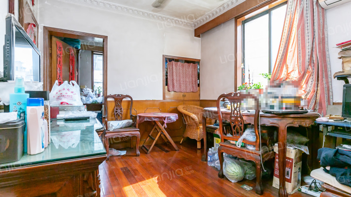 金属新村二手房实景图