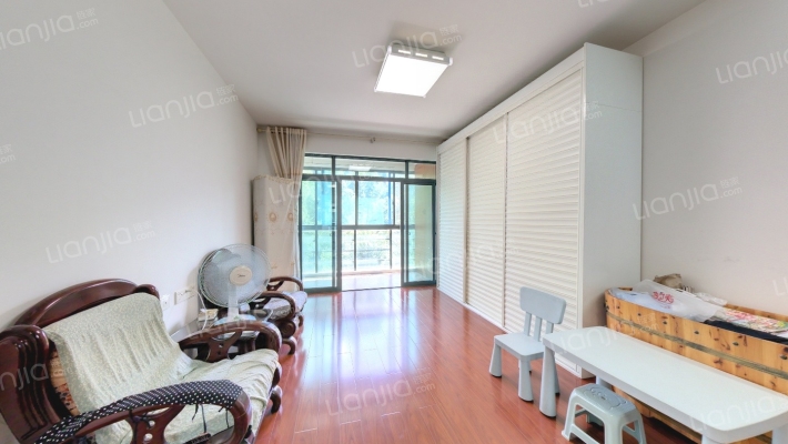 赛世香樟园二手房实景图