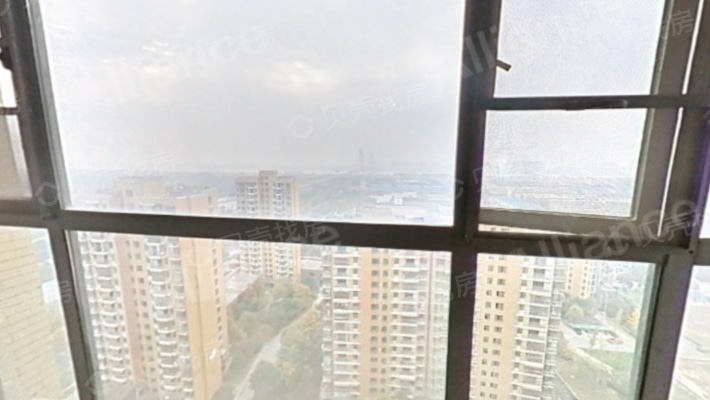 东湖国际城，遗爱湖畔 精装两室，高层视野开阔-阳台