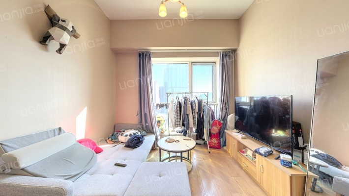 世界侨商中心二手房实景图