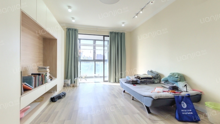 金地格林世界(卢尔公寓)二手房实景图