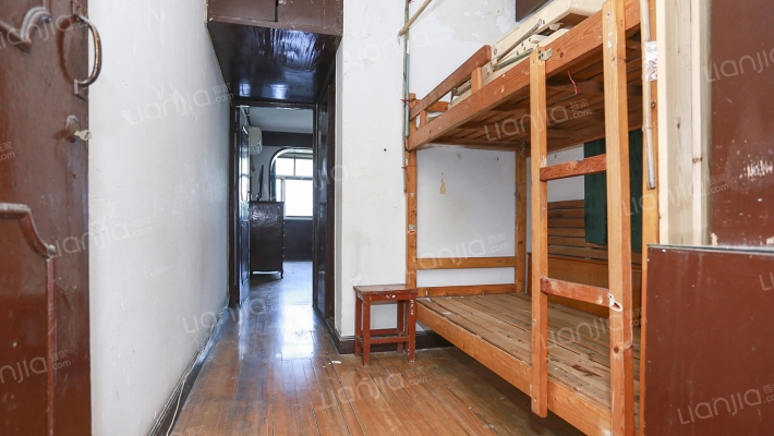 殷行路310弄二手房实景图