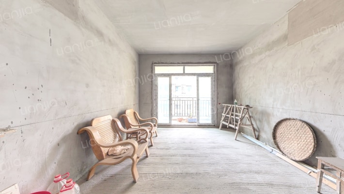 溪岸新居二手房实景图