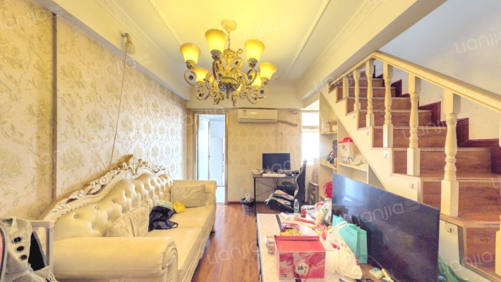 鸥波港湾二手房实景图