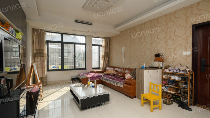 华建公寓二手房实景图